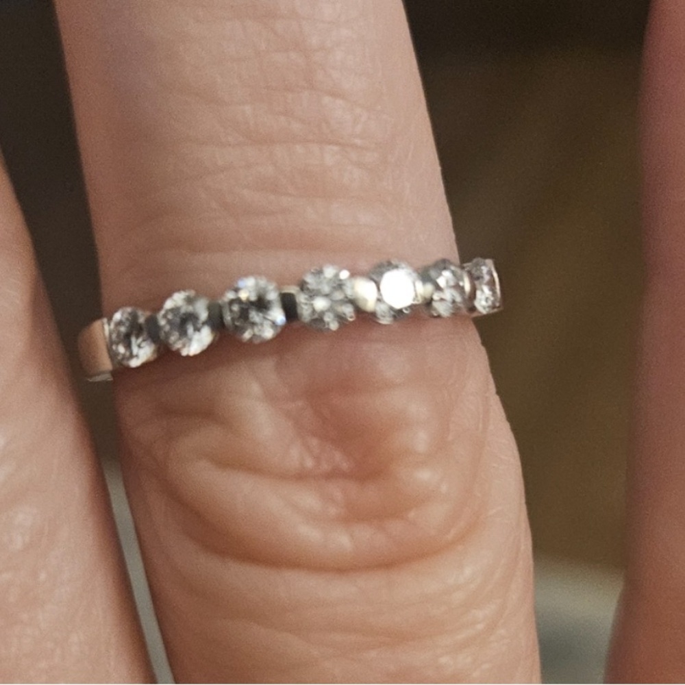 White Gold 14k and Diamond Band